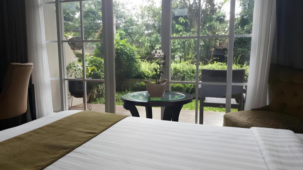 The Mirah Hotel Bogor Ngoại thất bức ảnh